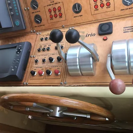 Sirio Boat And Bed 보트호텔 산미겔데아보나