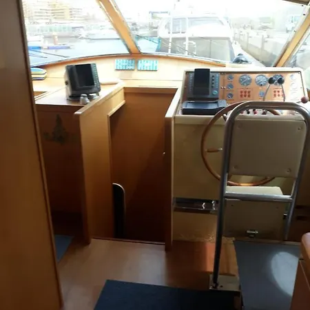 Sirio Boat And Bed 보트호텔 *