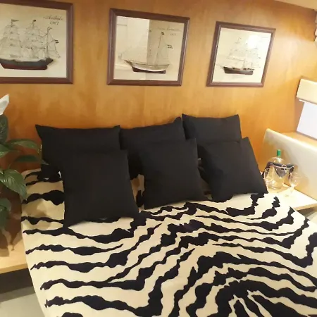 Sirio Boat And Bed * 산미겔데아보나